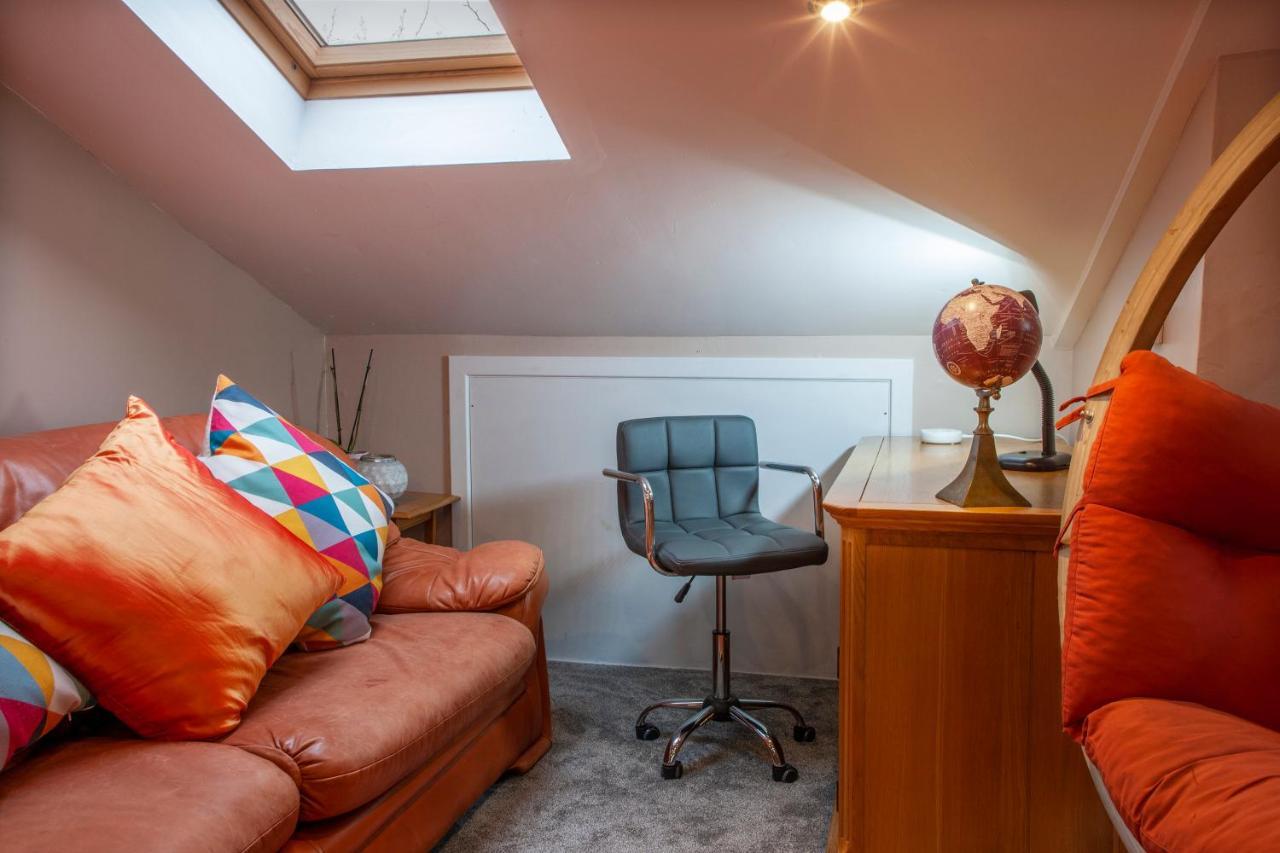 Premium 2Nd Floor 2 Bed Apt Sleeps 4 Adults In Oban Town ภายนอก รูปภาพ