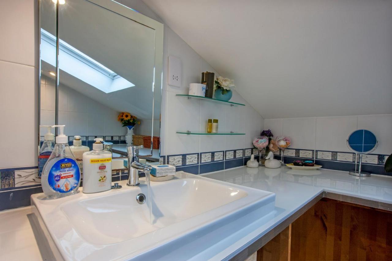 Premium 2Nd Floor 2 Bed Apt Sleeps 4 Adults In Oban Town ภายนอก รูปภาพ